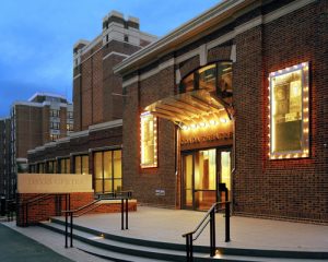 乔治城大学，罗伊登·B·戴维斯表演艺术中心