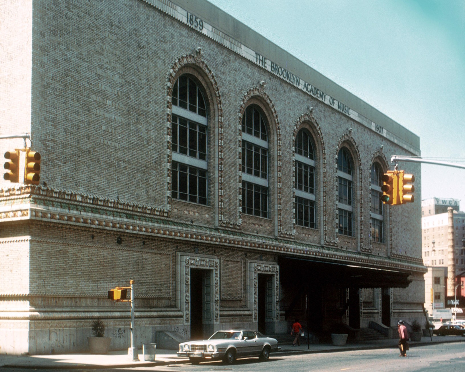 BAM Facade before restoration, by H3 Hardy Collaboration Architecture