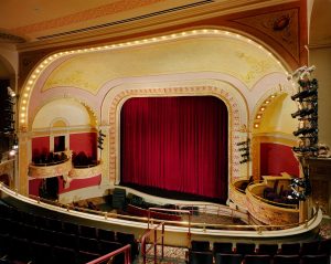 Restaurierung des Mahaiwe Theaters