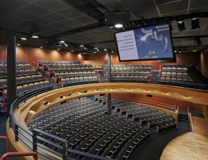 Université Columbia, Faculté des sciences de l'éducation, Centre de conférences Cowin